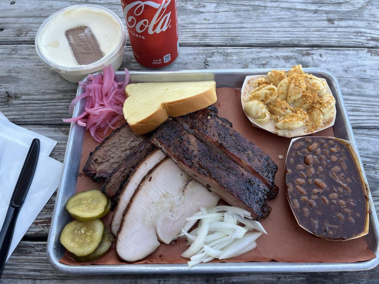 The barbecue tray at Dampf Good BBQ